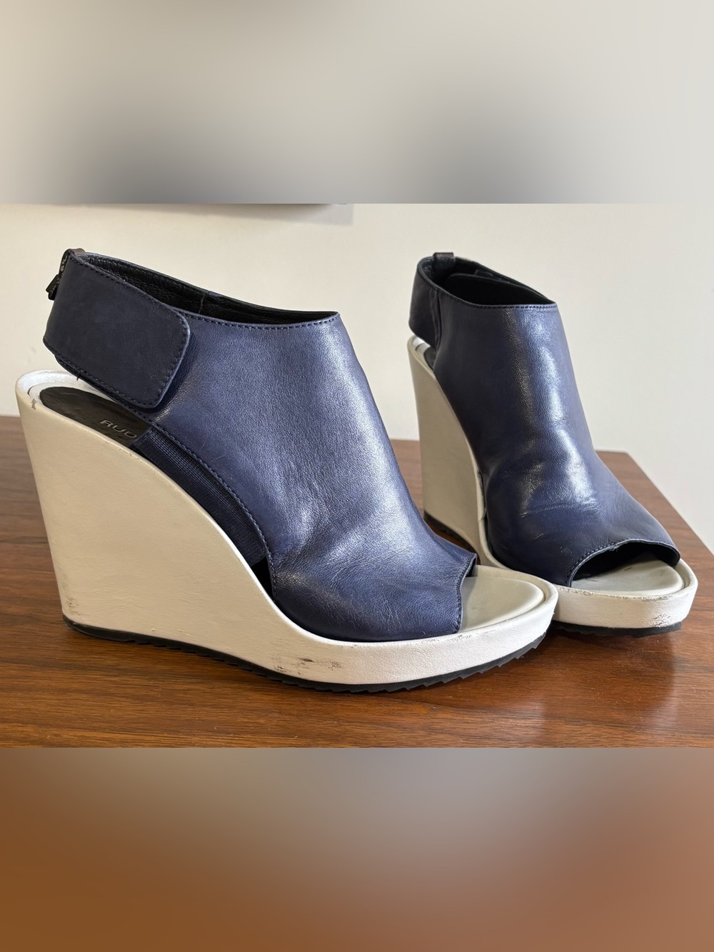 RUDSAK Navy and White Leather Open-Toe Wedge Sandals